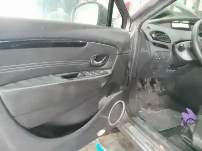 Veículo de Sucata renault grand scénic iii (jz0/1_) 1.5 dci do ano 2011 alimentado k9k 636,k9k 656,k9k 657,k9k 836,k9k 837