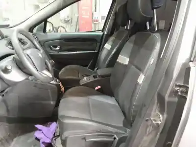 Veículo de Sucata renault grand scénic iii (jz0/1_) 1.5 dci do ano 2011 alimentado k9k 636,k9k 656,k9k 657,k9k 836,k9k 837