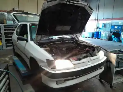 Veículo de Sucata PEUGEOT 306 FASTBACK (7A, 7C, N3, N5) 1.9 DT do ano 1994 alimentado D8A