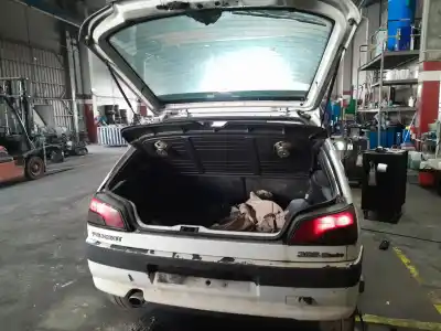 Veículo de Sucata peugeot 306 fastback (7a, 7c, n3, n5) 1.9 dt do ano 1994 alimentado d8a