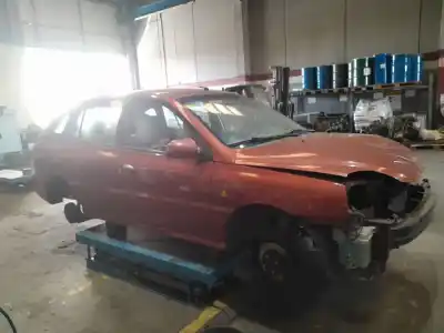 Veicolo di demolizione kia rio i fastback (dc) 1.5 16v dell'anno 2003 alimentato a5d