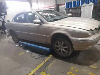 Veicolo di demolizione jaguar x-type i (x400) 2.0 d dell'anno 2004 alimentato 6b