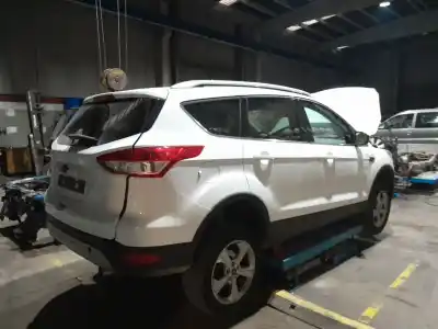 Veículo de Sucata ford kuga ii (dm2) 2.0 tdci do ano 2016 alimentado xrma,xrmb,xrmc