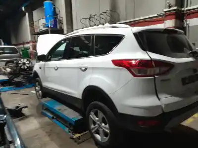 Veículo de Sucata ford kuga ii (dm2) 2.0 tdci do ano 2016 alimentado xrma,xrmb,xrmc