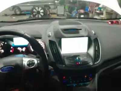 Veículo de Sucata ford kuga ii (dm2) 2.0 tdci do ano 2016 alimentado xrma,xrmb,xrmc