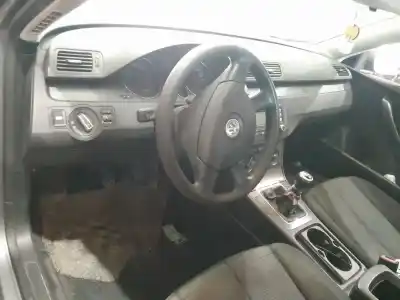 Vehicul casat VOLKSWAGEN PASSAT B6 (3C2)  al anului 2006 alimentat BKP