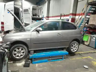 Vehicul casat seat ibiza iii (6l1) 1.4 16v al anului 2003 alimentat bbz