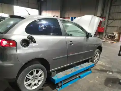 Vehicul casat seat ibiza iii (6l1) 1.4 16v al anului 2003 alimentat bbz