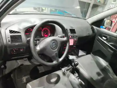 Vehicul casat SEAT CORDOBA (6K1, 6K2)  al anului 2001 alimentat ASV