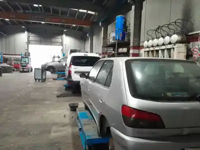 Veículo de Sucata peugeot 306 fastback (7a, 7c, n3, n5) 2.0 hdi 90 do ano 1999 alimentado rhy (dw10td)