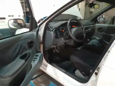 Veículo de Sucata renault megane i (ba0/1_) 1.6 e (ba0f, ba0s) do ano 1998 alimentado k7m 702,k7m 703,k7m 790