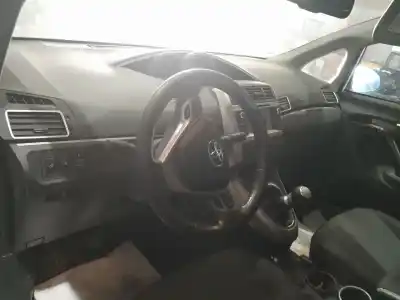 Здавання транспортного засобу TOYOTA VERSO (_R2_)  року 2013 потужний 1AD-FTV