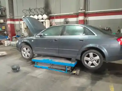 Veículo de Sucata audi a4 b7 (8ec) 2.0 do ano 2026 alimentado alt