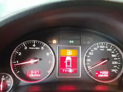 Veículo de Sucata audi a4 b7 (8ec) 2.0 do ano 2026 alimentado alt