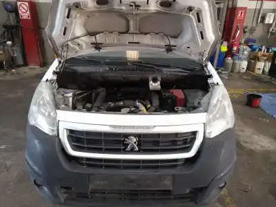 Veículo de Sucata peugeot partner furgoneta/monovolumen 1.6 bluehdi 100 do ano 2018 alimentado bh02