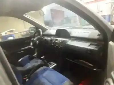 Veículo de Sucata nissan x-trail (t30) comfort plus do ano 2003 alimentado yd22