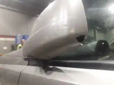 Veículo de Sucata nissan x-trail (t30) comfort plus do ano 2003 alimentado yd22