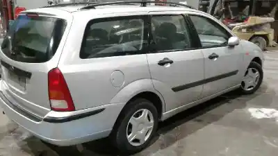 Veículo de Sucata ford focus turnier (cak) ambiente do ano 2002 alimentado fydb