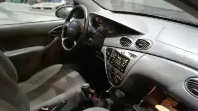 Veículo de Sucata ford focus turnier (cak) ambiente do ano 2002 alimentado fydb