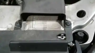 Veículo de Sucata ford focus turnier (cak) ambiente do ano 2002 alimentado fydb