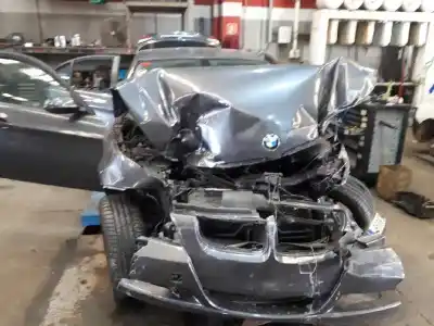 Veículo de Sucata BMW SERIE 3 BERLINA (E90) 320i do ano 2005 alimentado N46B20B