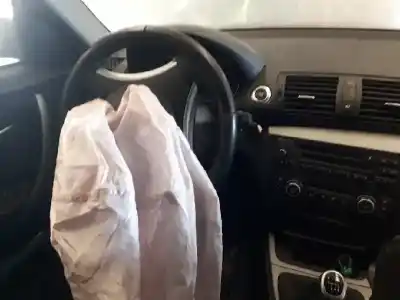 Veículo de Sucata bmw serie 1 berlina (e81/e87) 118d do ano 2008 alimentado n47d20a