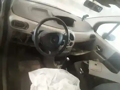 Veículo de Sucata renault modus confort dynamique do ano 2005 alimentado 