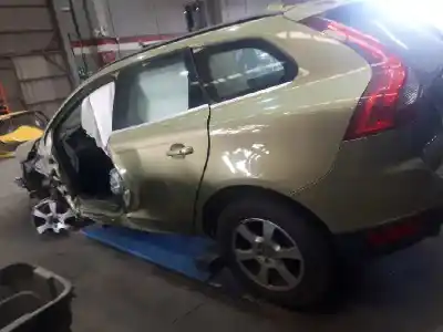 Veículo de Sucata volvo xc60 momentum awd do ano 2010 alimentado d5244t10