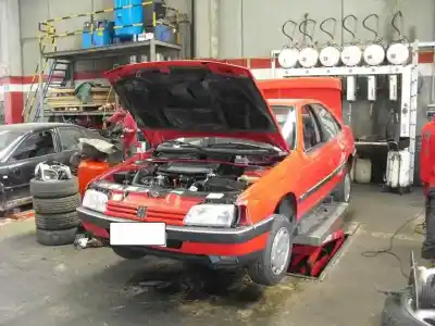 Verschrottungsfahrzeug PEUGEOT 405 BERLINA STDT des Jahres 1993 angetrieben D8A