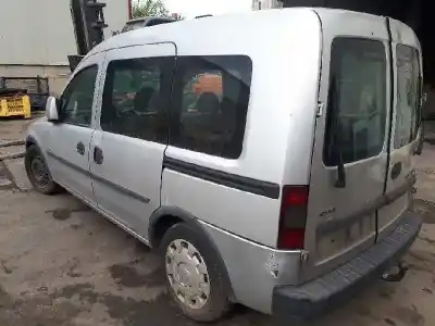 Veicolo di demolizione opel combo tour dell'anno 2004 alimentato z13dt