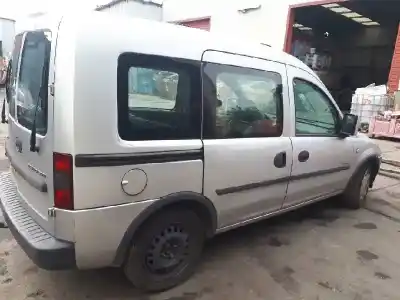 Veicolo di demolizione opel combo tour dell'anno 2004 alimentato z13dt