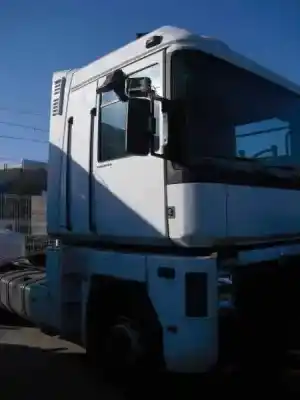 Véhicule à la ferraille RENAULT MAGNUM 480 de l'année 2001 alimenté 