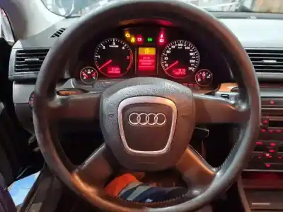 Veículo de Sucata audi a4 berlina (8e) 2.0 tdi 16v (103kw) do ano 2005 alimentado blb