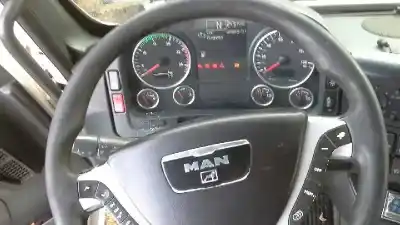Véhicule à la ferraille man tga 18.480 de l'année 2006 alimenté d2876lf12