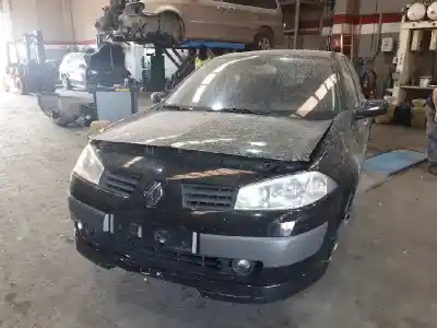 Veicolo di demolizione RENAULT MEGANE II CLASSIC BERLINA Confort Dynamique dell'anno 2004 alimentato 