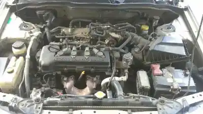 Veículo de Sucata nissan almera (n16/e) ambience do ano 2000 alimentado qg18de
