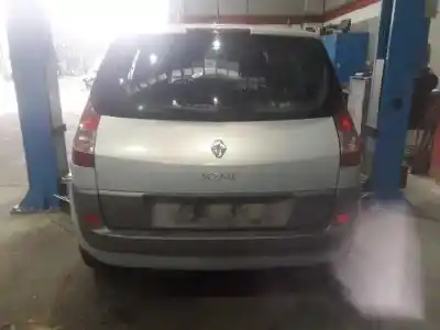 Sloopvoertuig renault scenic ii confort dynamique van het jaar 2004 aangedreven 