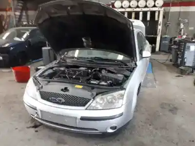 Vehicul casat FORD MONDEO BERLINA (GE) Ghia al anului 2002 alimentat D6BA