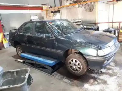 Scrapping Vehicle peugeot 405 berlina sti of the year 1993 powered rfx