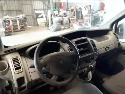 Veículo de Sucata renault trafic combi (ab 4.01) 2.0 dci diesel fap cat do ano 2013 alimentado 