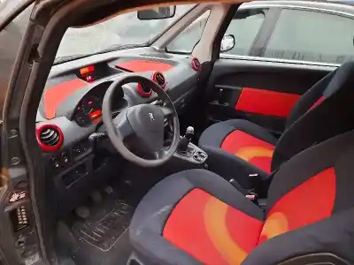 Veículo de Sucata peugeot 1007 sport do ano 2005 alimentado kfvtu3jp