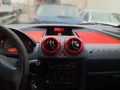 Veículo de Sucata peugeot 1007 sport do ano 2005 alimentado kfvtu3jp