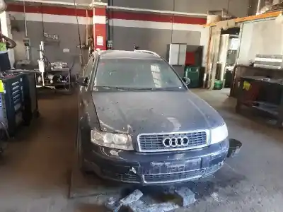 Vehículo de desguace AUDI A4 AVANT (8E) 2.5 TDI (114kW) del año 2002 con motor AYM