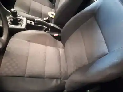 Veículo de Sucata audi a6 berlina (4b2) 2.5 v6 24v tdi cat (aym) do ano 2002 alimentado aym