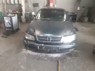Vehicul casat opel omega b design edition berlina al anului 2000 alimentat 