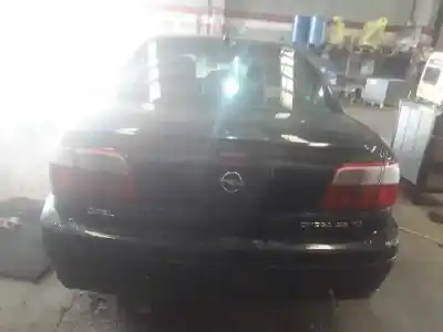 Vehicul casat opel omega b design edition berlina al anului 2000 alimentat 