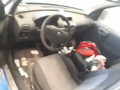 Veículo de Sucata opel combo cargo do ano 2006 alimentado 