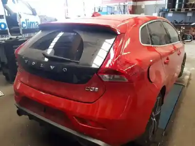 Veicolo di demolizione volvo v40 2.0 diesel cat dell'anno 2017 alimentato d4204t9