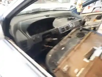 Veículo de Sucata mitsubishi santamo (hyundai) santamo confort do ano 2001 alimentado 