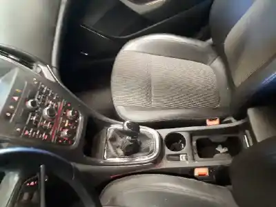 Veículo de Sucata opel astra j lim. cosmo do ano 2011 alimentado a17dtr